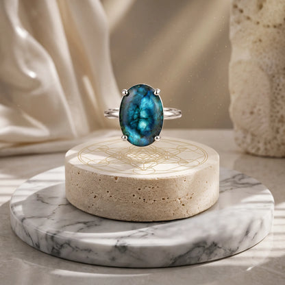 Labradorite Ring – The Stone of emotional strength and inner transformation
