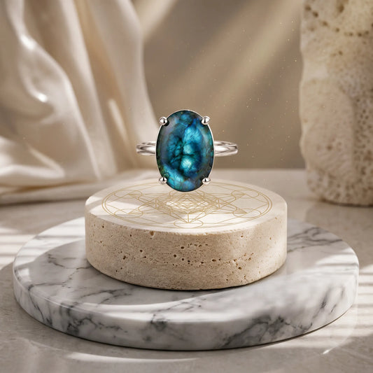 Labradorite Ring – The Stone of emotional strength and inner transformation